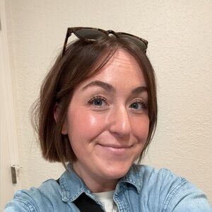 Meet your Posher, Courtney